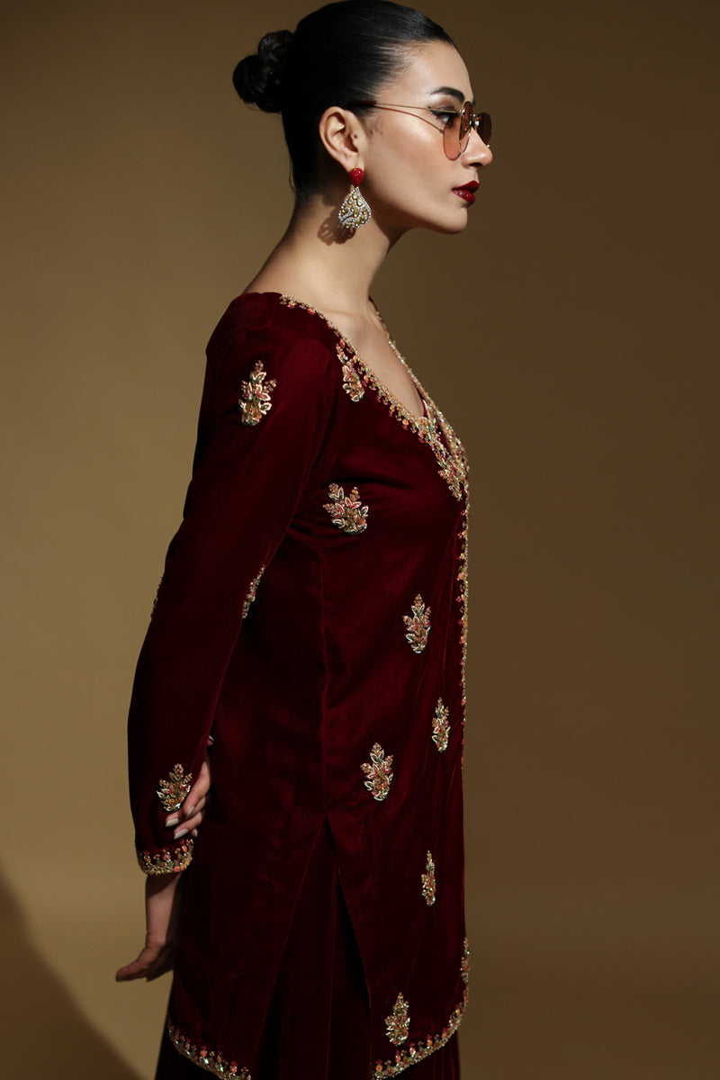 Velvetia Maroon