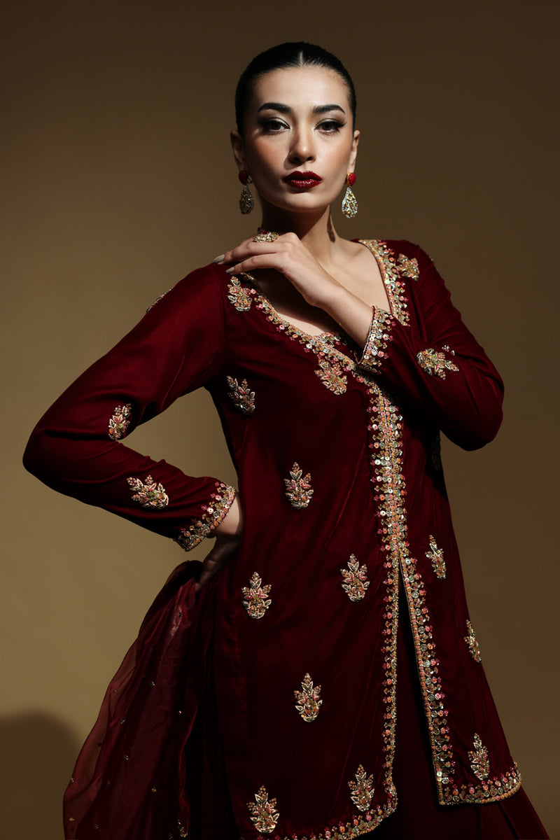 Velvetia Maroon