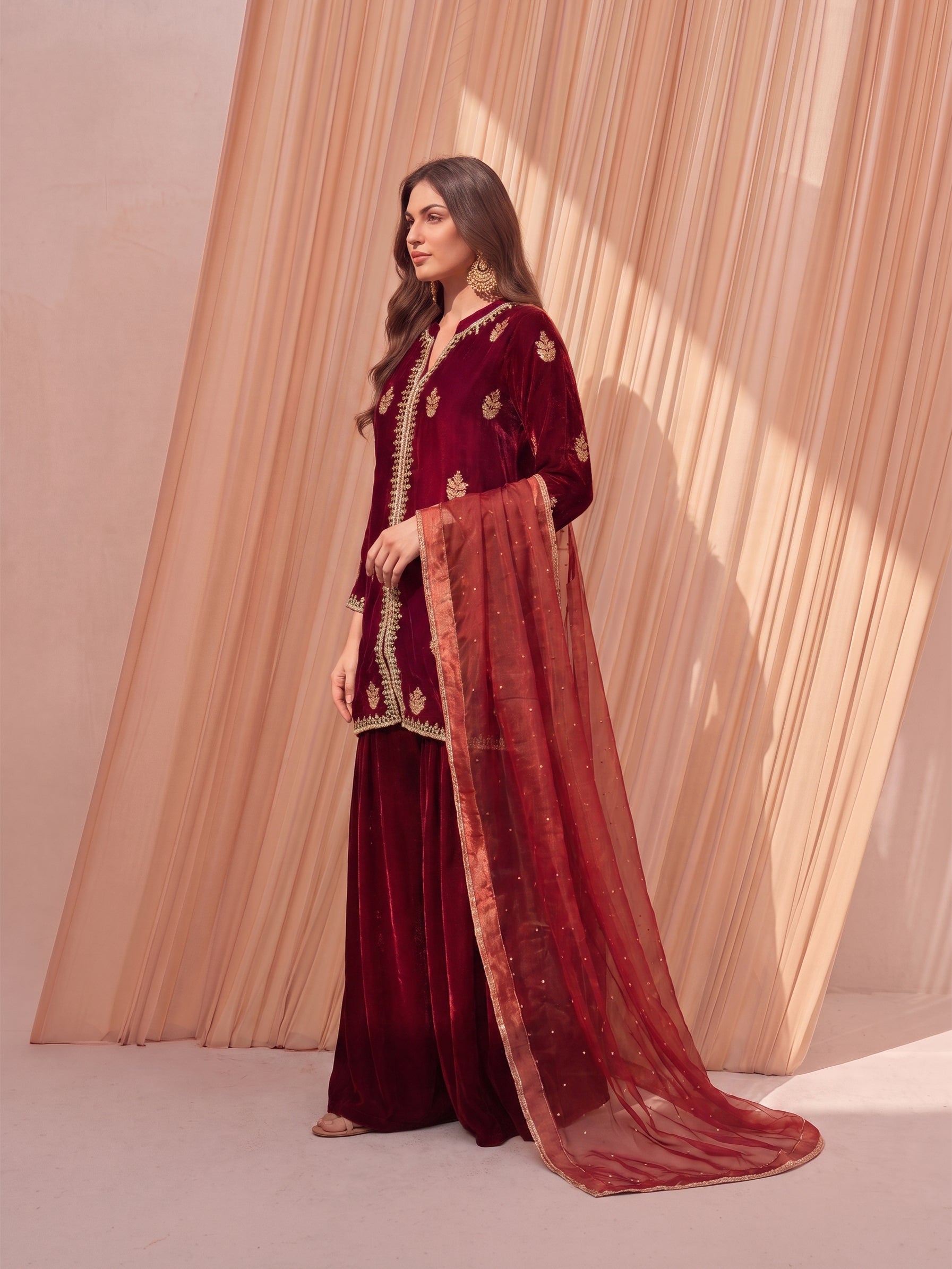 Velvetia Maroon